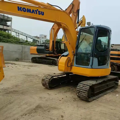 A Komatsu é mais barata que a Caterpillar