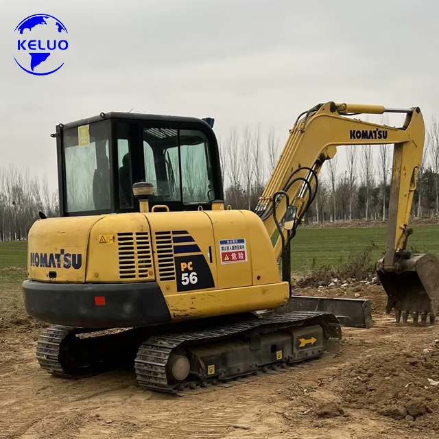 Escavadeira Komatsu PC56 usada