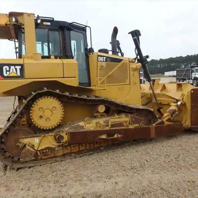 Bulldozer Caterpillar D6T usado