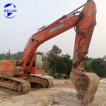 Escavadeira Doosan DX225 usada